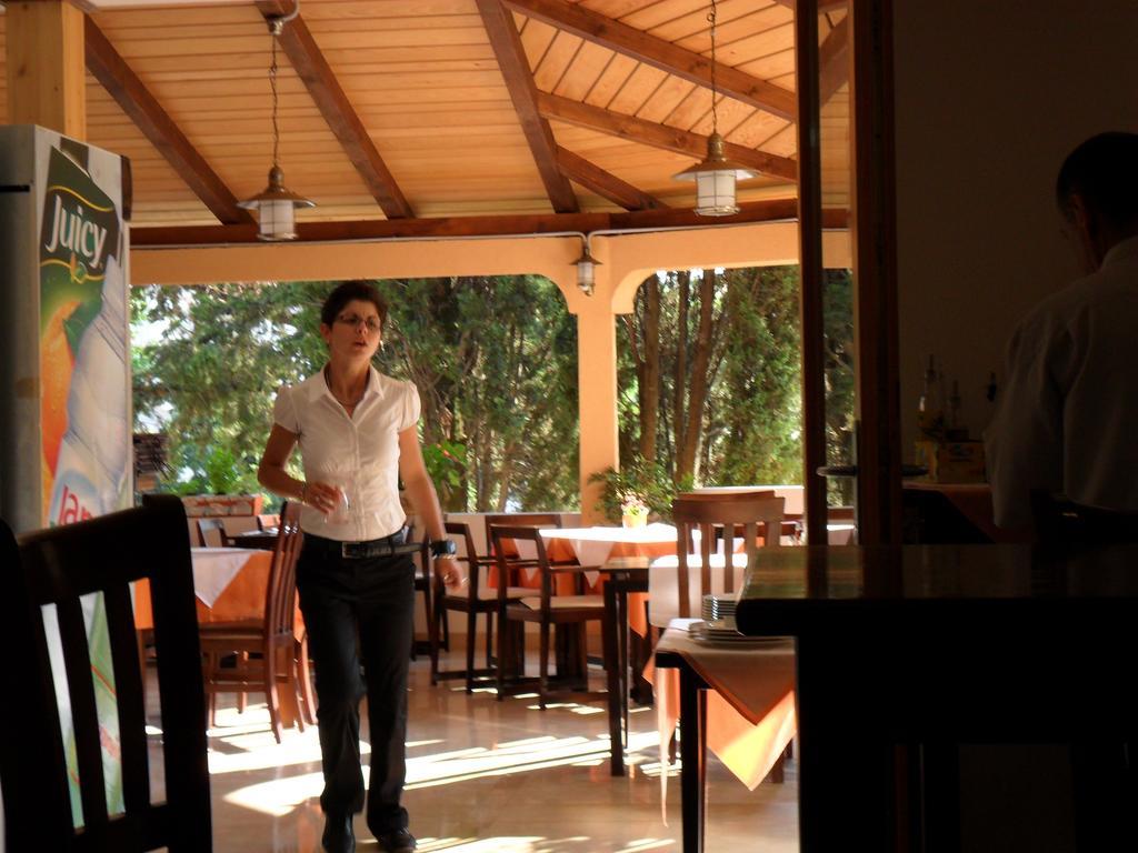 Novalja Guesthouse Economy Rooms Exterior foto