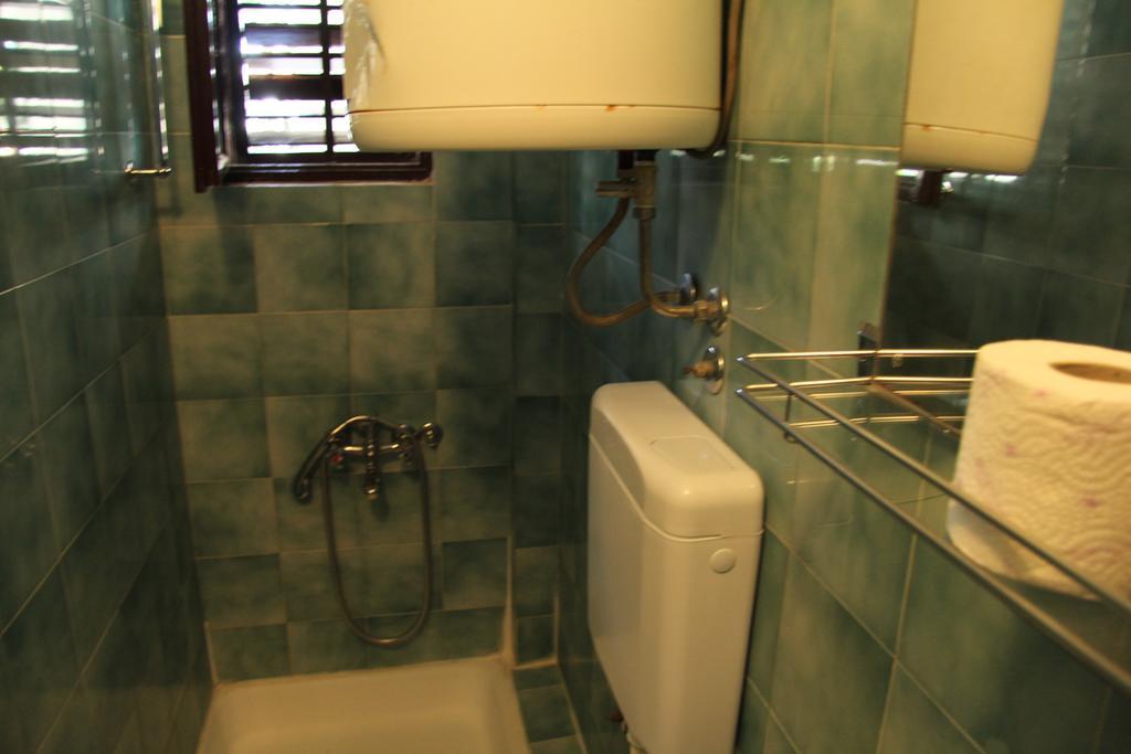 Novalja Guesthouse Economy Rooms Exterior foto