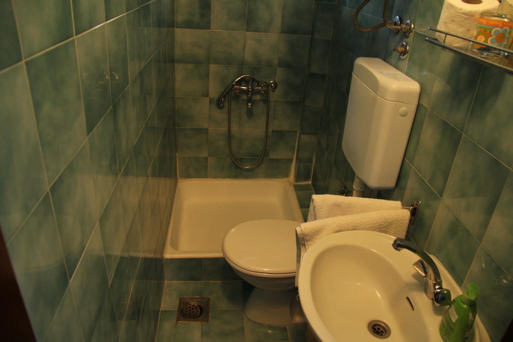 Novalja Guesthouse Economy Rooms Exterior foto