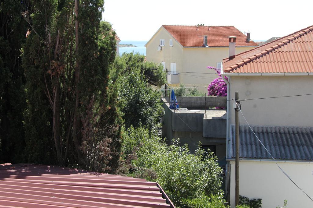 Novalja Guesthouse Economy Rooms Exterior foto