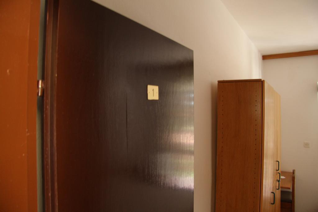 Novalja Guesthouse Economy Rooms Exterior foto