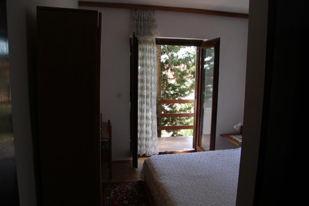 Novalja Guesthouse Economy Rooms Exterior foto